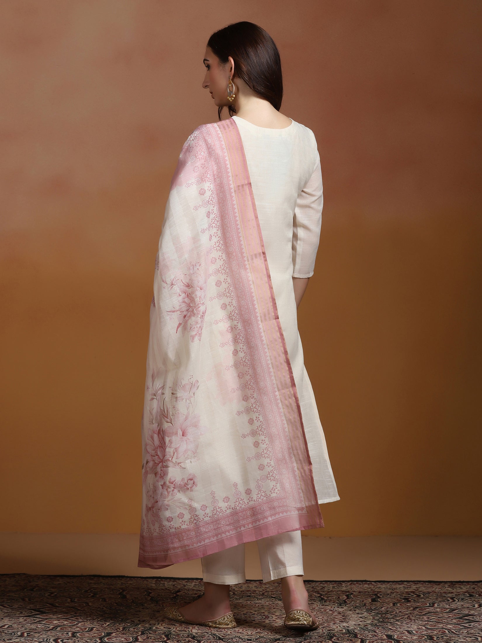 Women Linen Off White and Pink Embroidered Kurta Comfort Pant Dupatta