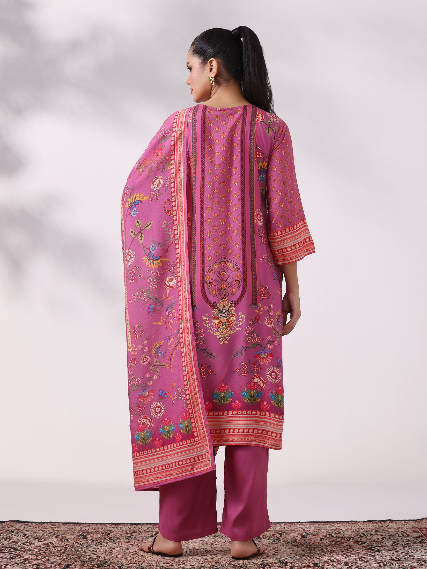 Women Liva Lilac Floral Print Kurta Comfort Pant Dupatta