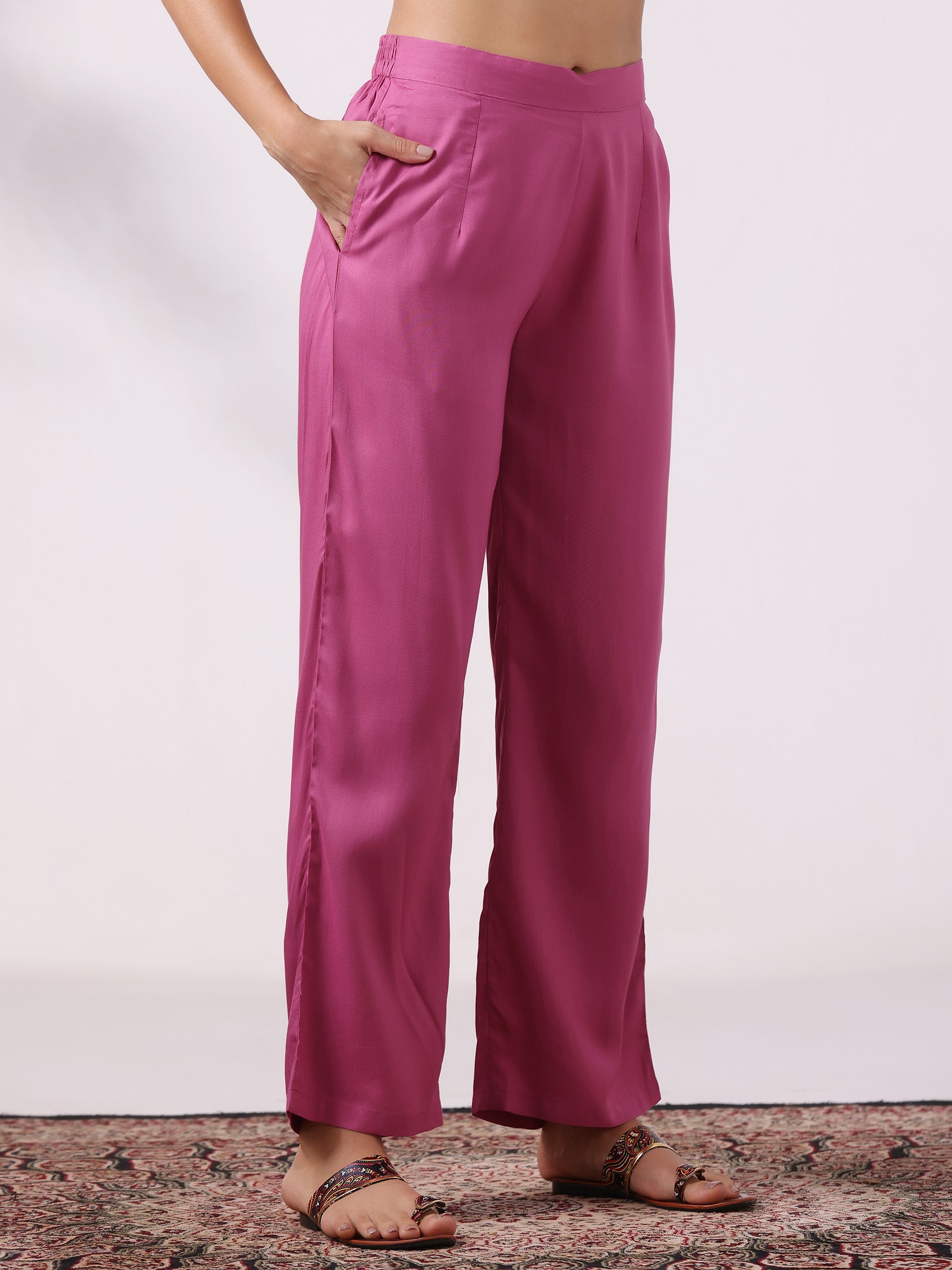 Women Liva Lilac Floral Print Kurta Comfort Pant Dupatta