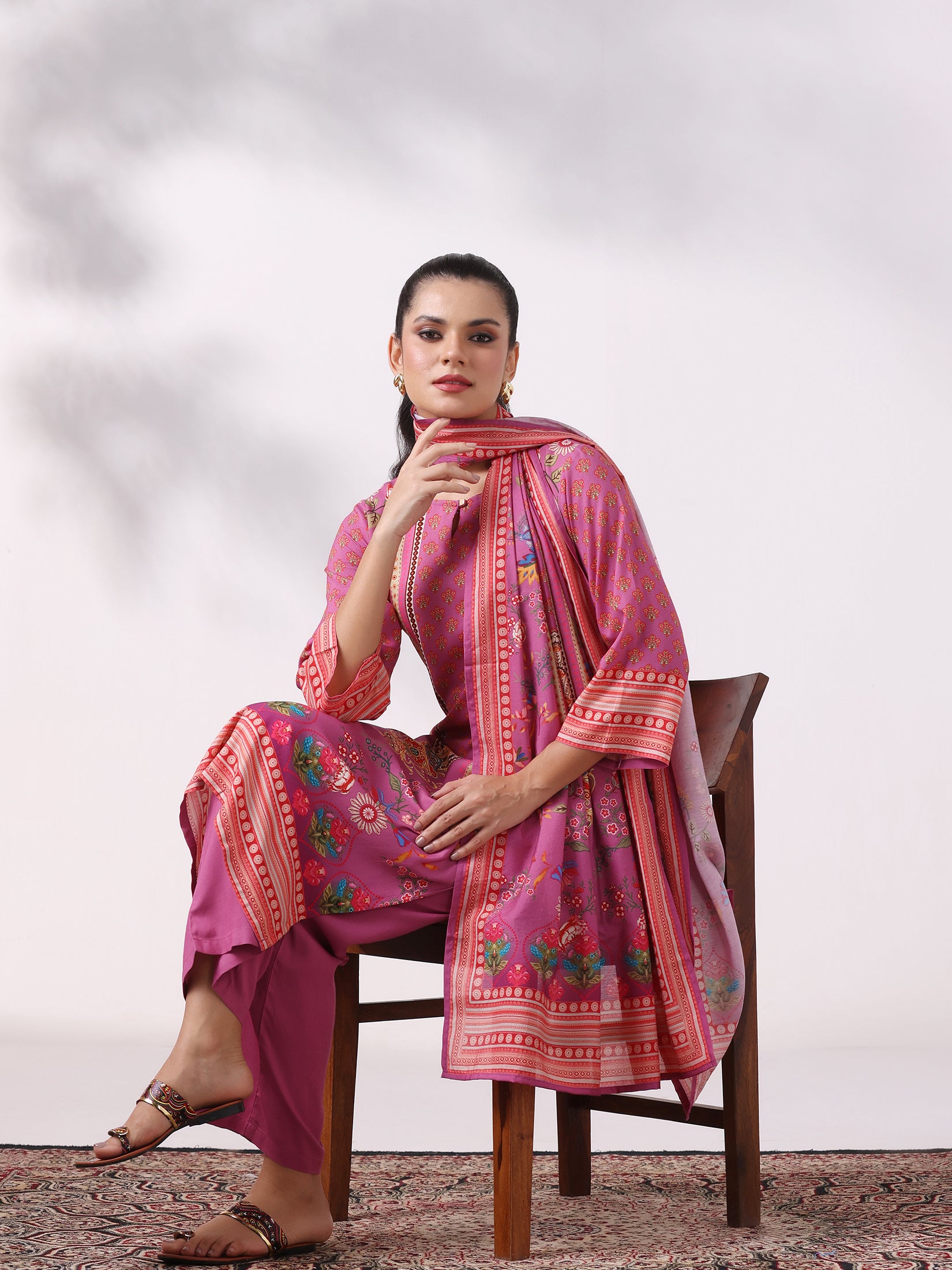Women Liva Lilac Floral Print Kurta Comfort Pant Dupatta