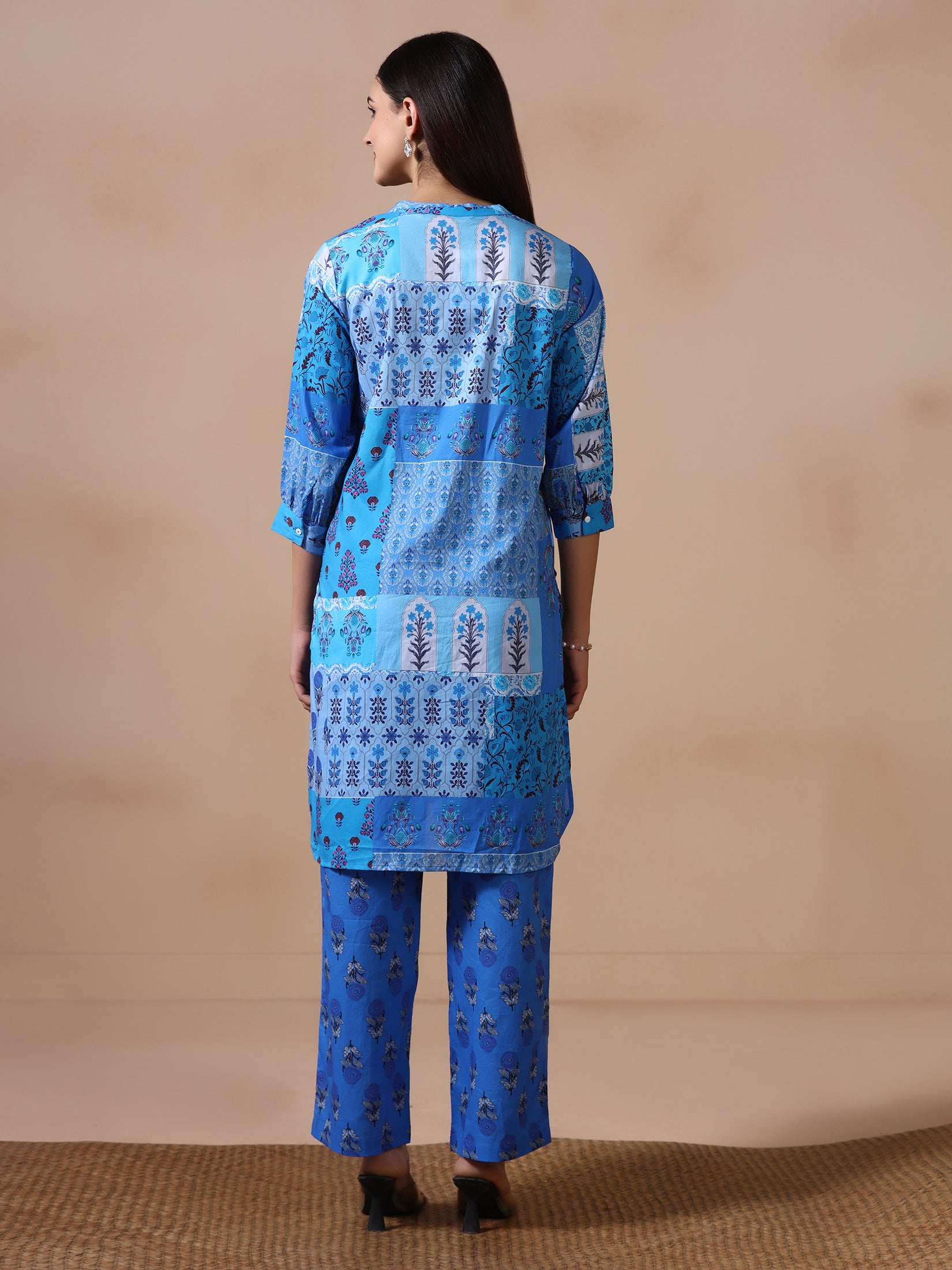 Women Cotton Blue Printed Kurta With Comfort Pant
