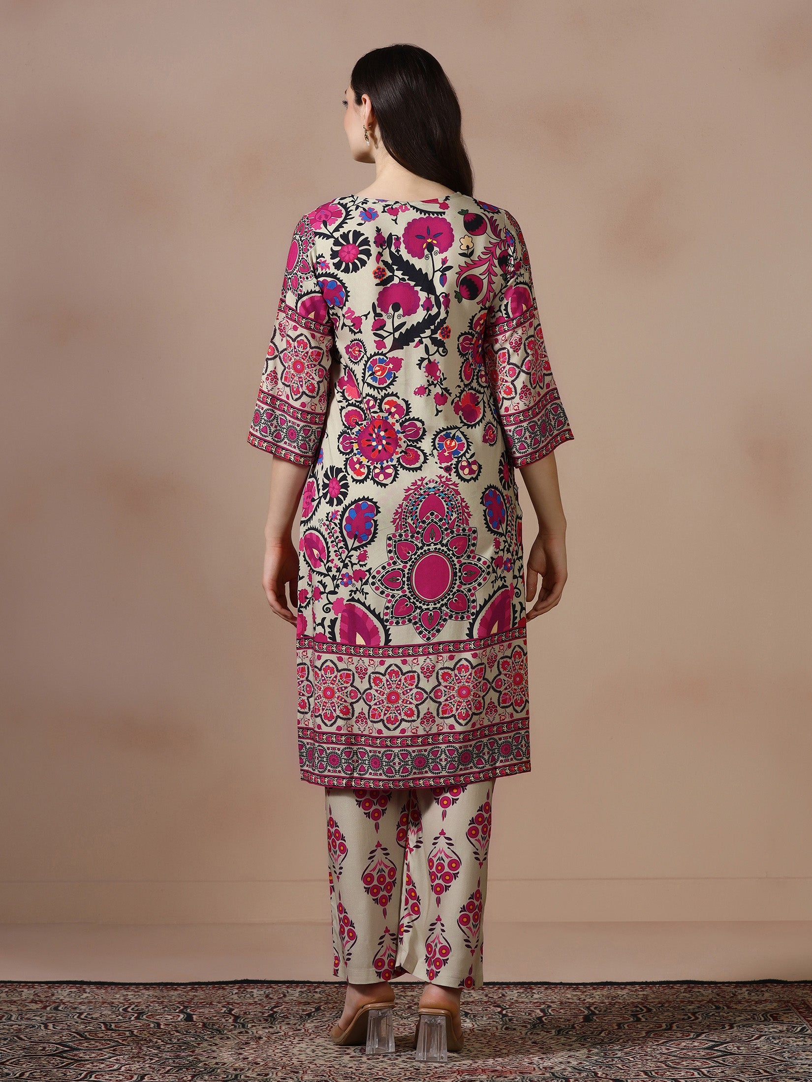 Women Liva Beige Printed Kurta With Comfort Pant
