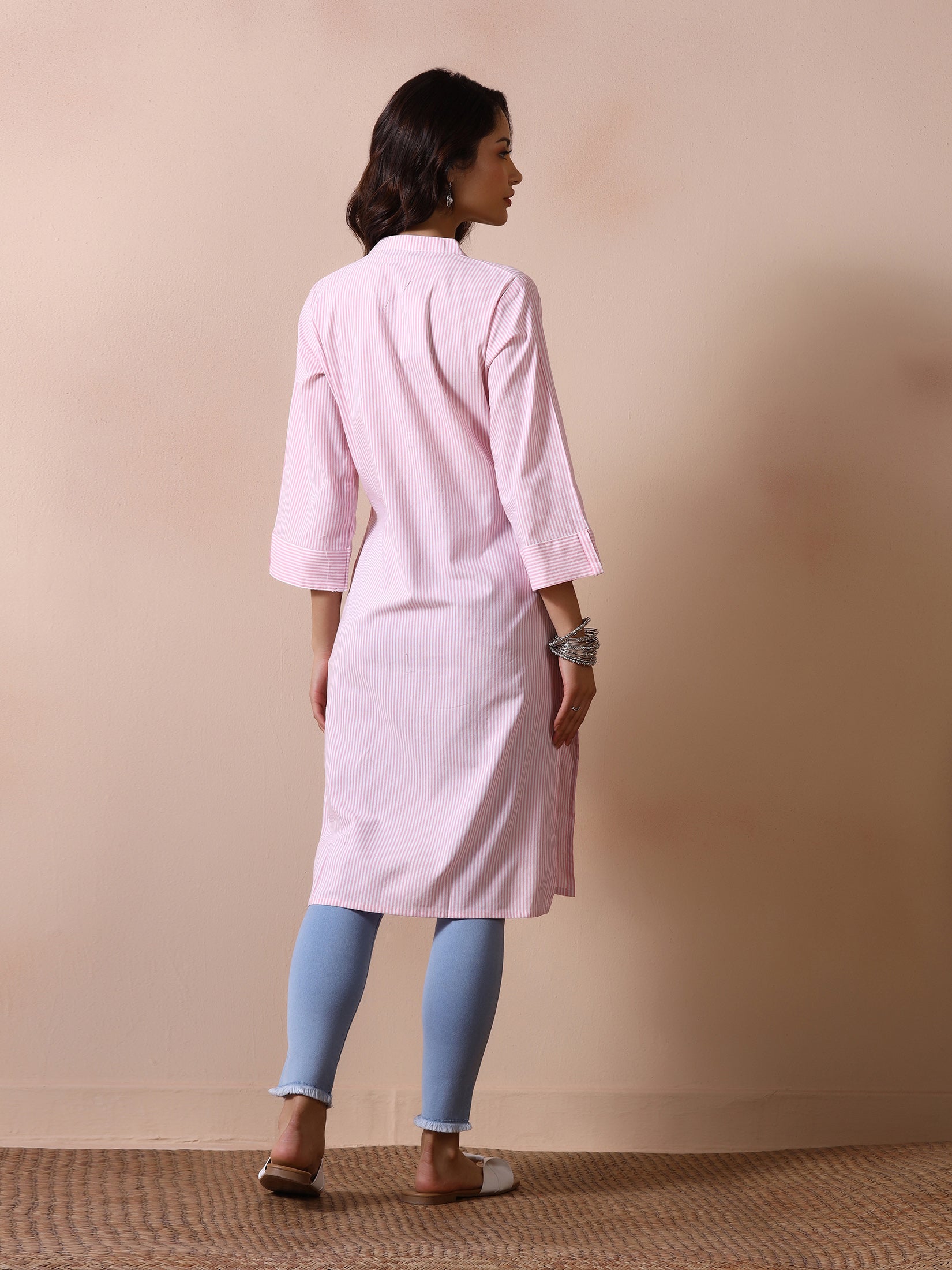 Women Poly Cotton Pink Yarn Dyed Kurta