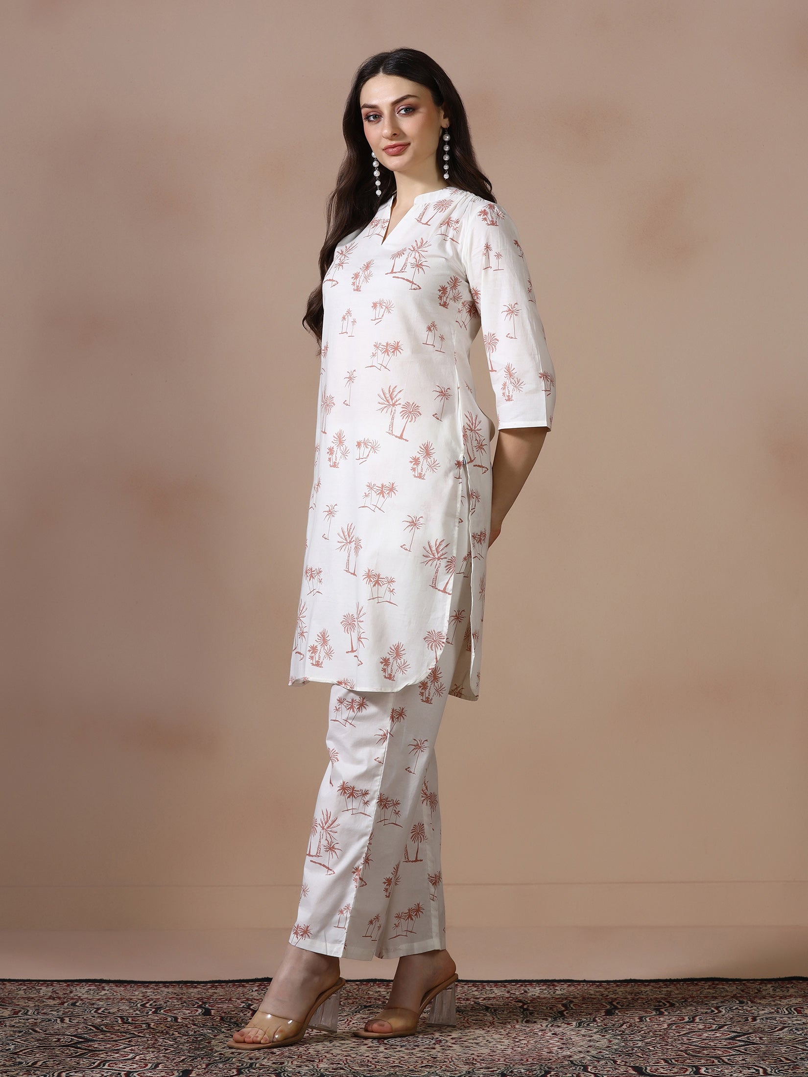 Women Cotton Off White Printed Kurta With Comfort Pant