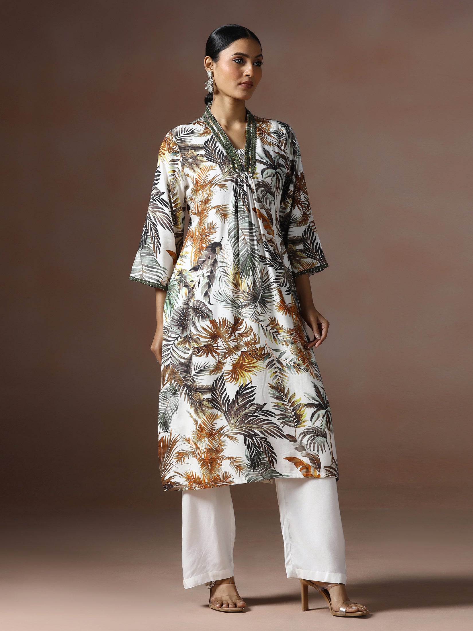 Women Liva Multicolor Printed Kurta With Comfort Pant