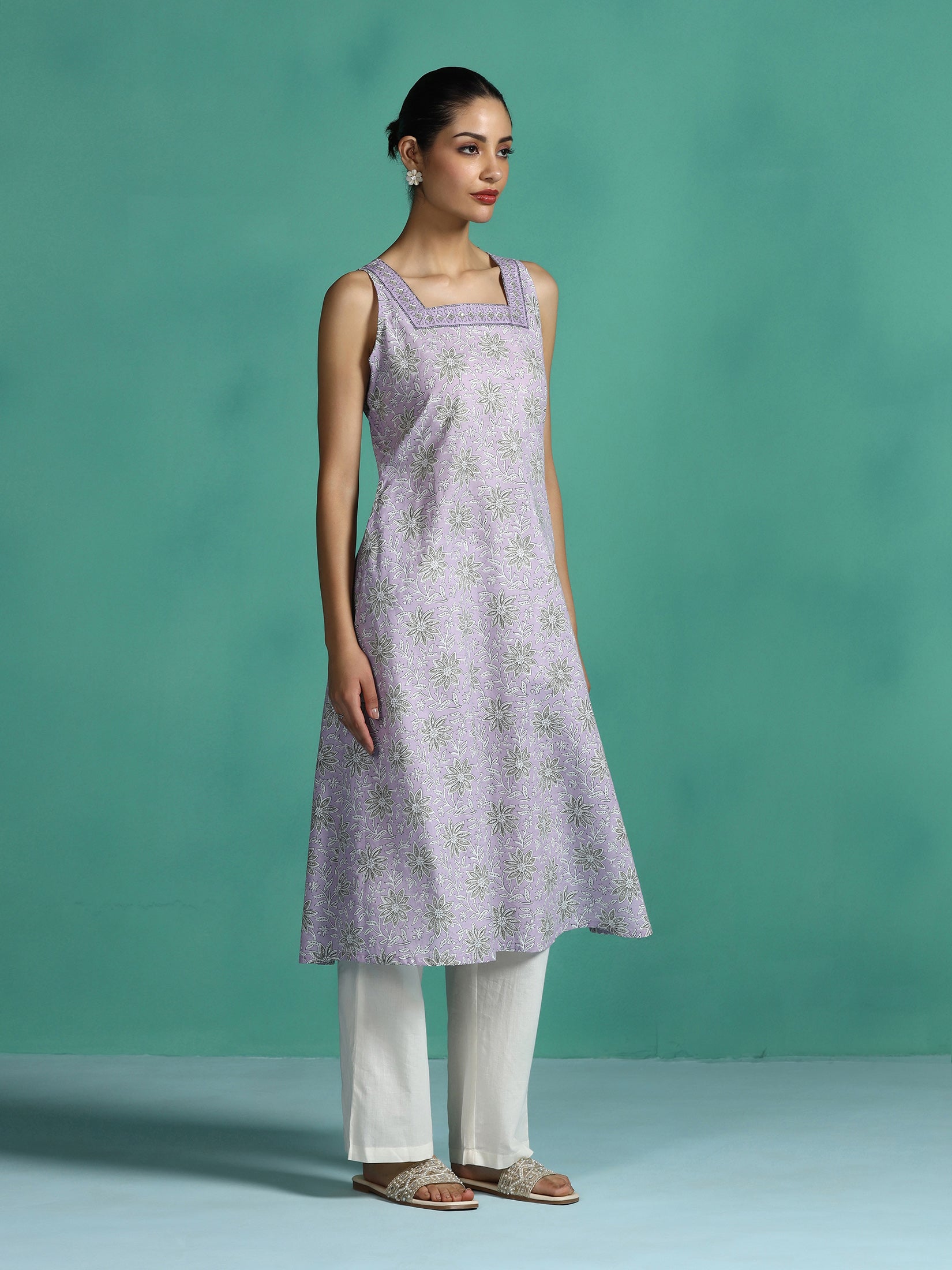 Women Cotton Lilac Floral Print Kurta