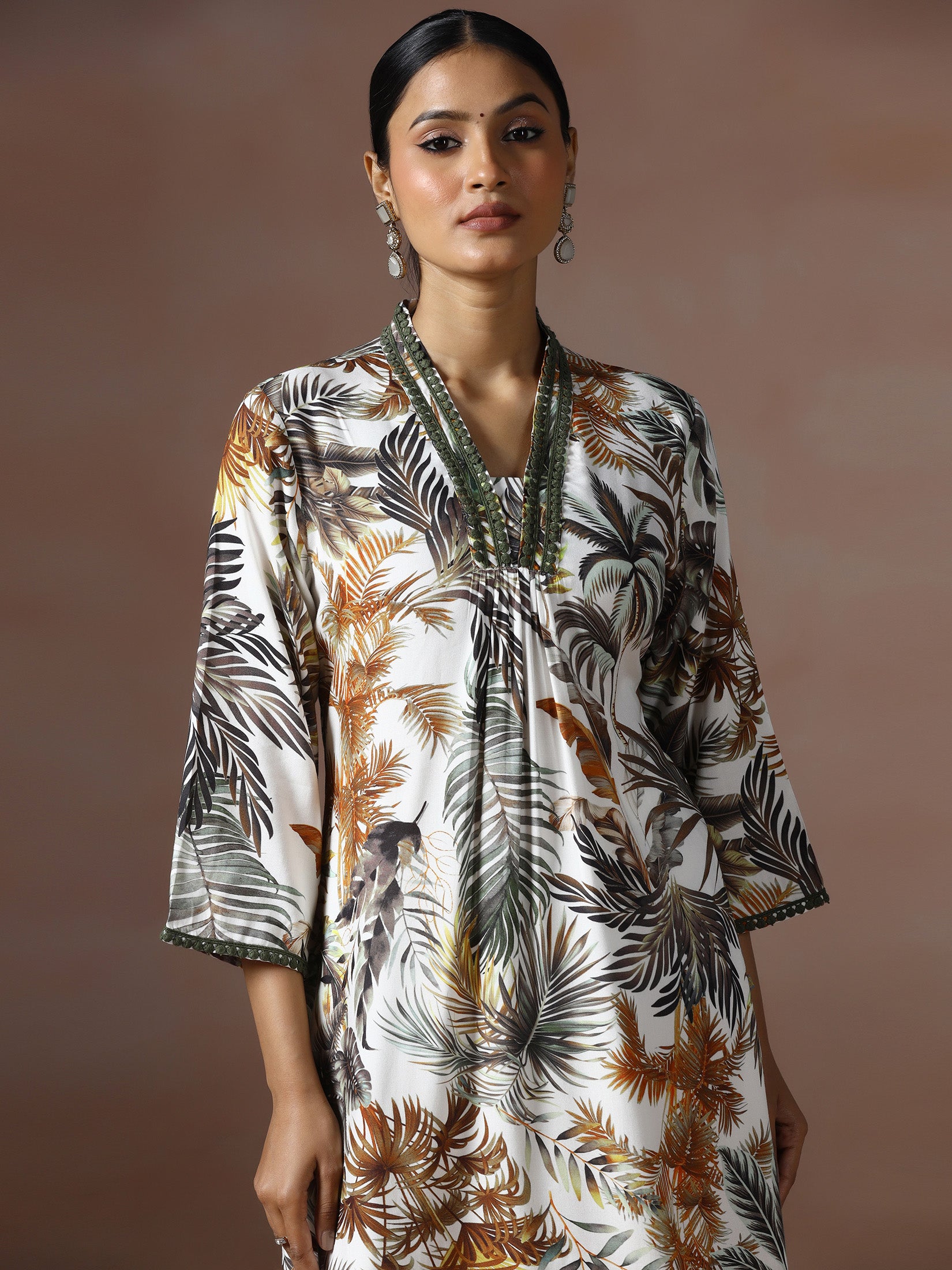 Women Liva Multicolor Printed Kurta With Comfort Pant