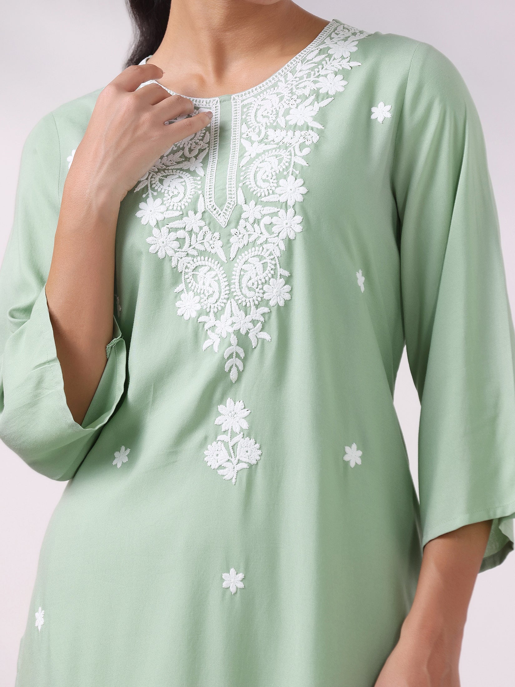 Women Liva Green Embroidered Kurta