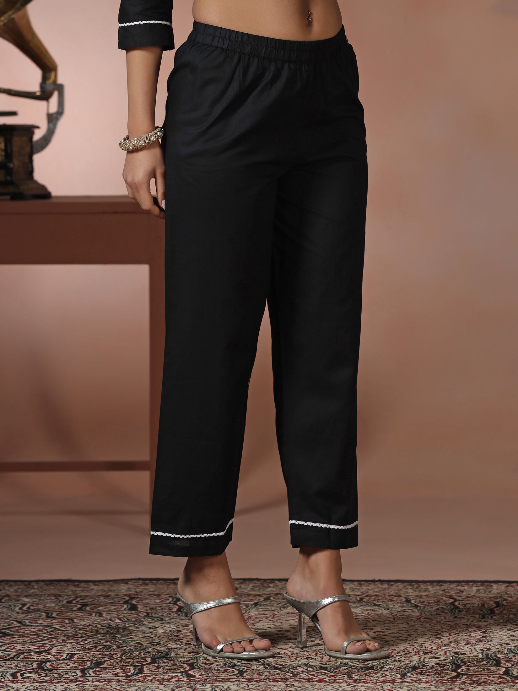 SIDH-26157KBBLACK_bottom