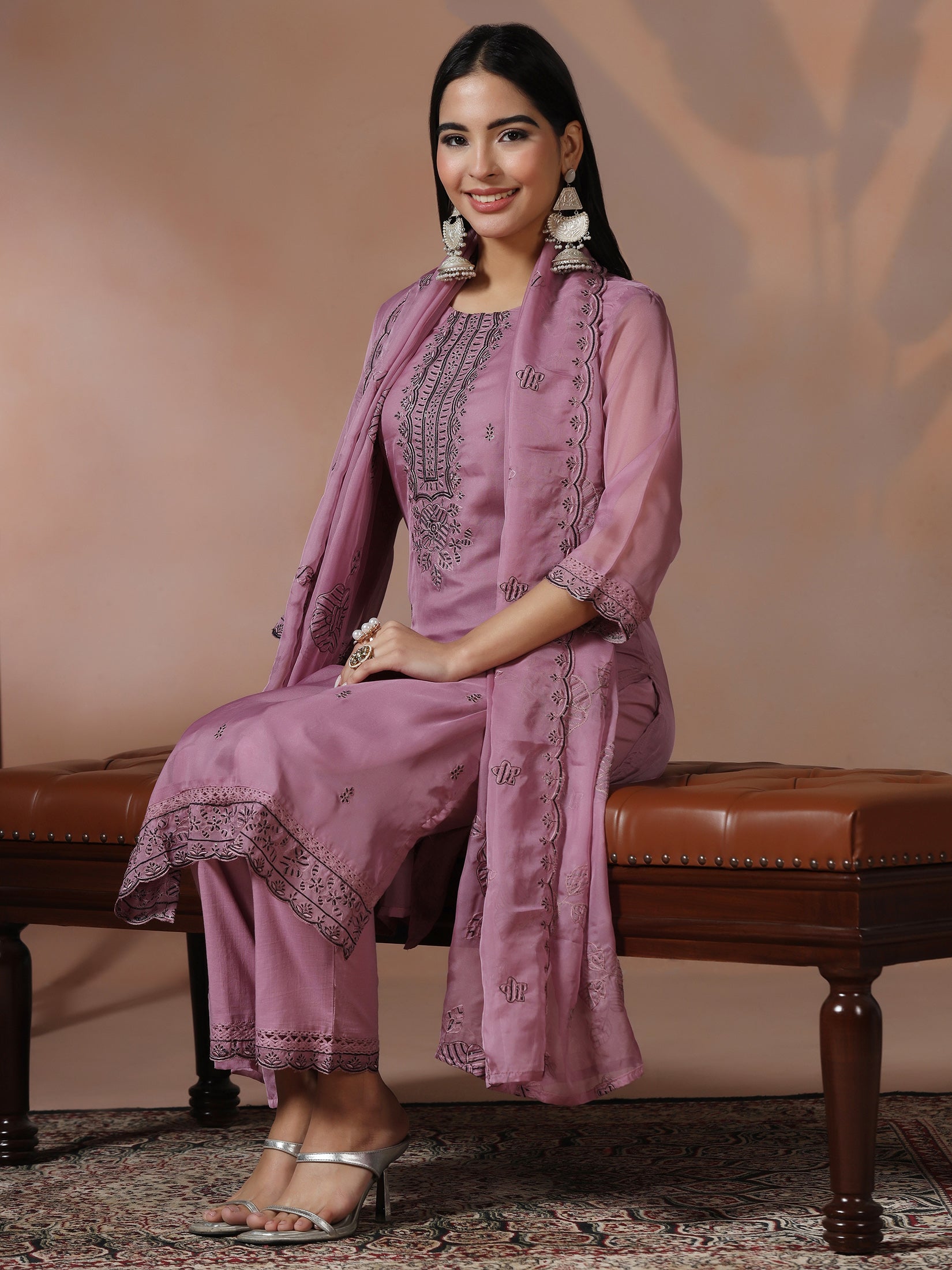 SIDH-26167KBLILAC_closer